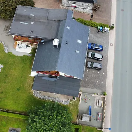 Renovierte In Schwalefeld Mit Garten- Terrasse Und Grill By Interhome *